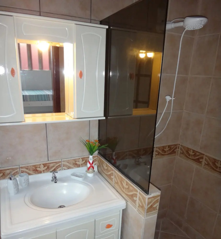 Solo Buziano Guest House