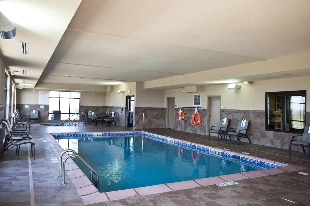 Holiday Inn Express and Suites Urbandale Des Moines by IHG