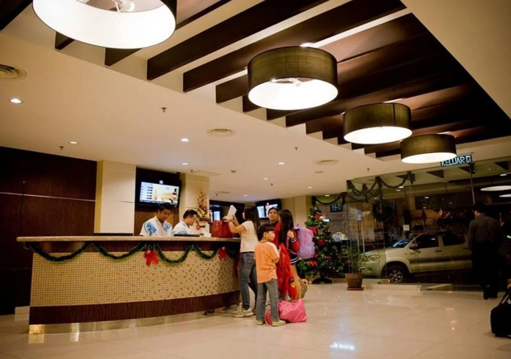 Hotel Sixty3