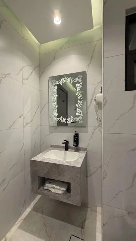 208s Tara-jre Jabal Al Lweibdeh With Stunning View