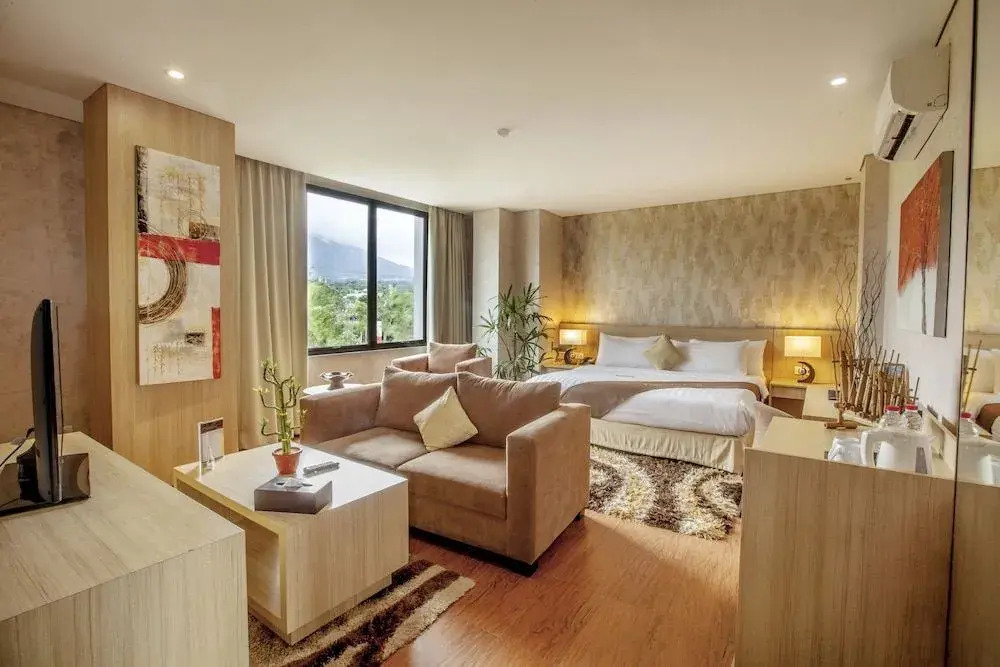 Padjadjaran Suites Resort and Convention Hotel