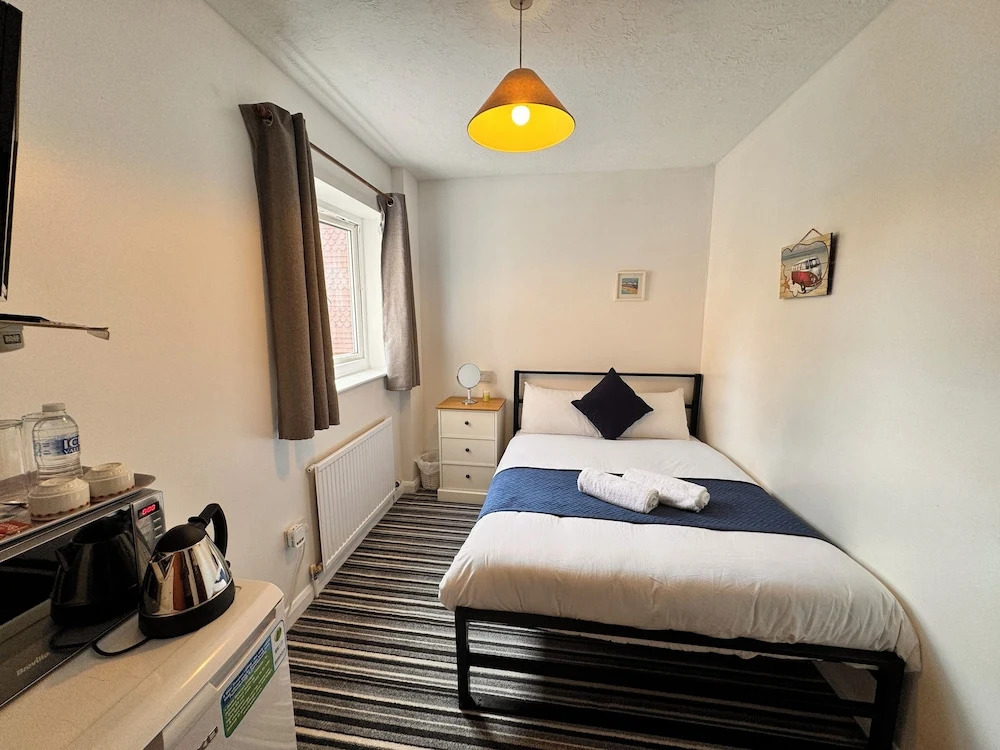 High Trees Guest House Gatwick