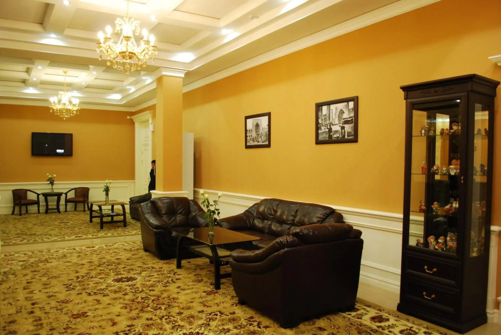 Jahon Palace