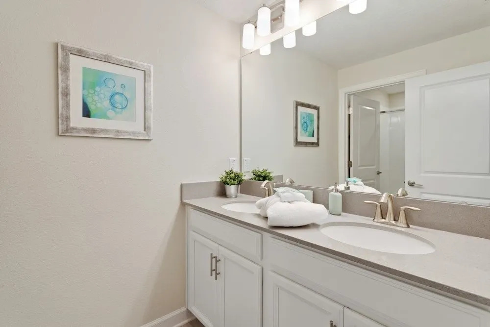 4BR Townhome in Storey Lake by SHV-4947