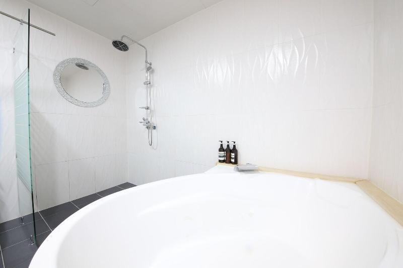 Instar Hotel Yangsan