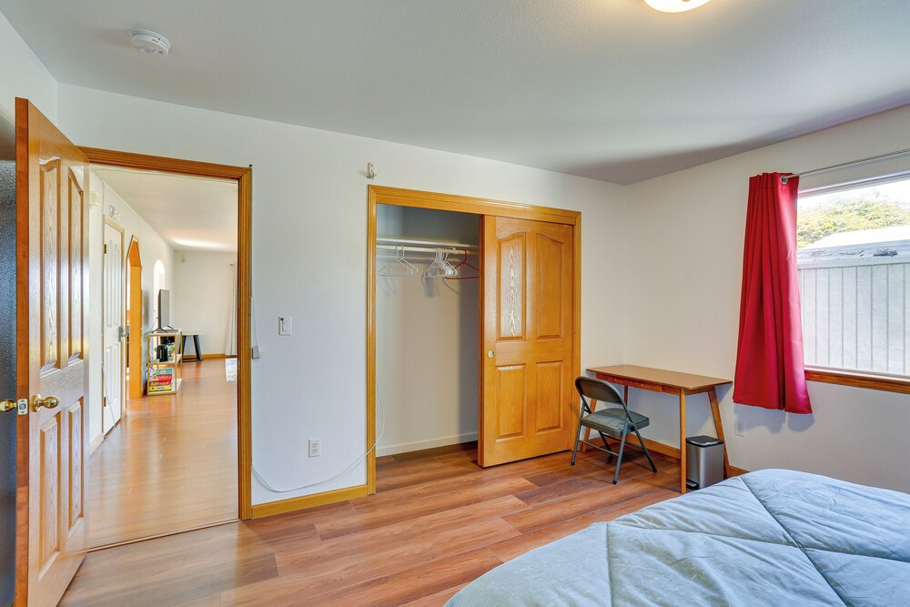 Seaside Eureka Vacation Rental w/ Bay Views!