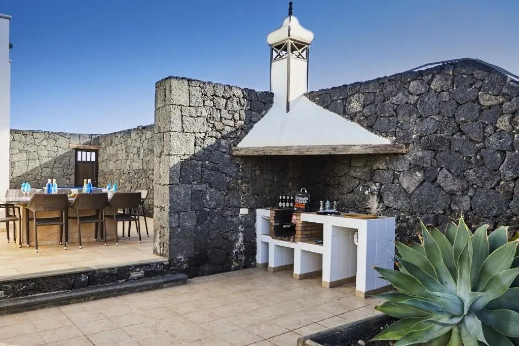 Casa Indiana - LH110 By Villas Now Ltd