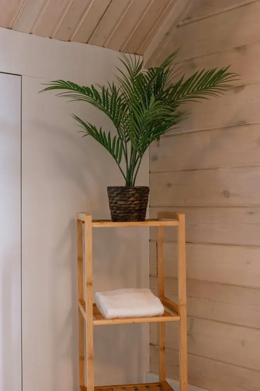 Huswell - Tranquil Retreat Cozy Chalet in the Heart of Urse