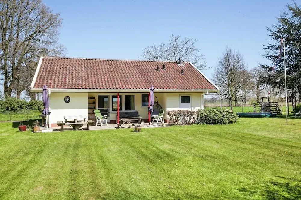 Family residence with large garden