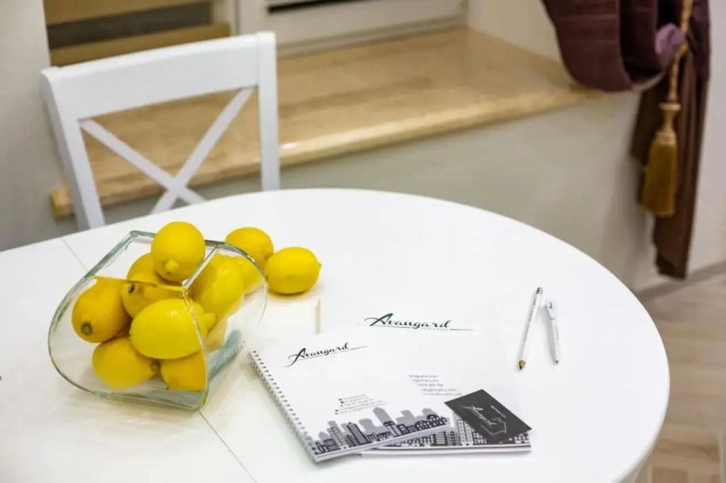 Avangard Sholom Aleichem* Apartment