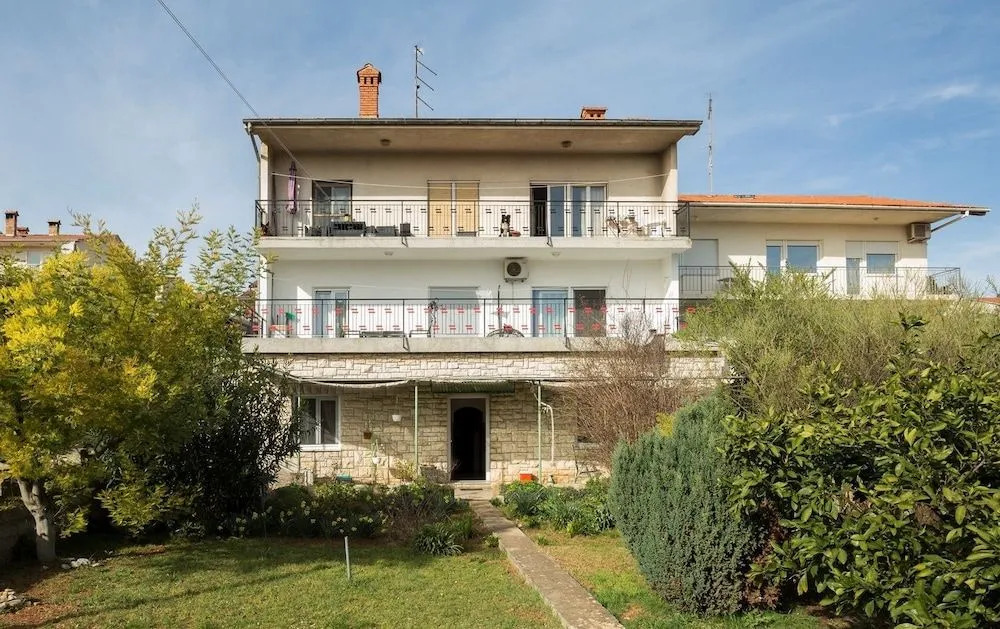 Apartment Lili Pula