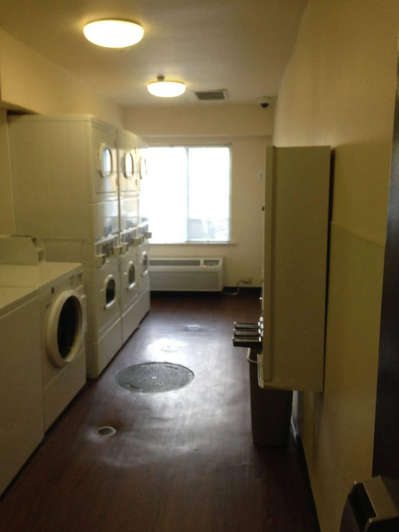 Inland Suites Lamar Street