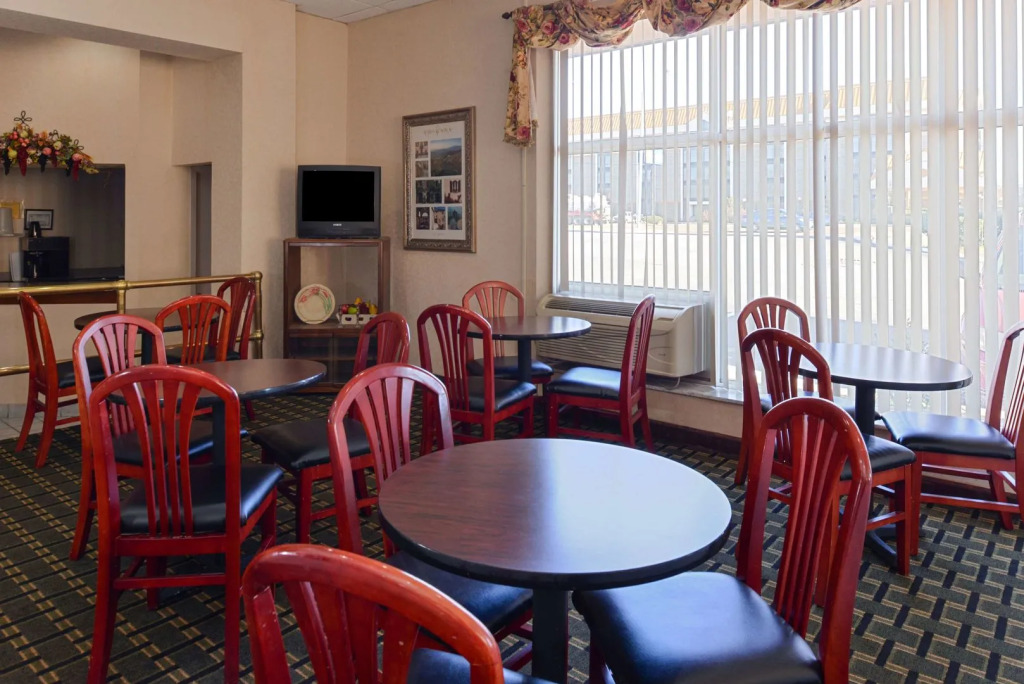 Studio 6 Suites Memphis, TN – East Memphis