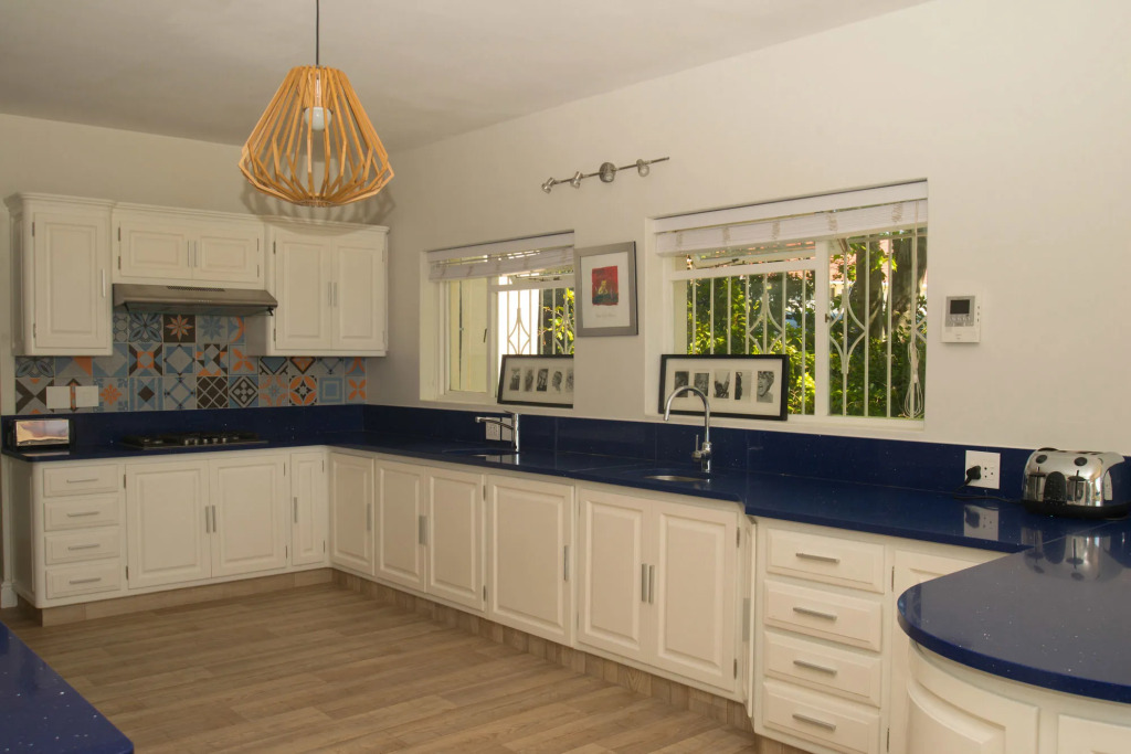 Blue Emerald Villa - Heated Pool