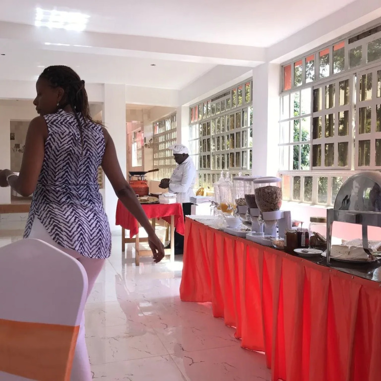 Eleon Inn Hotel