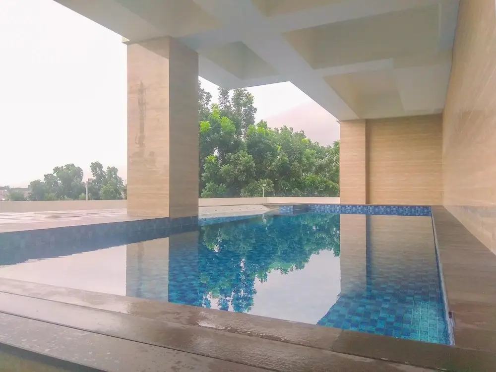Cozy and Nice Studio Loft Apartment at Apple 1 Condovilla By Travelio