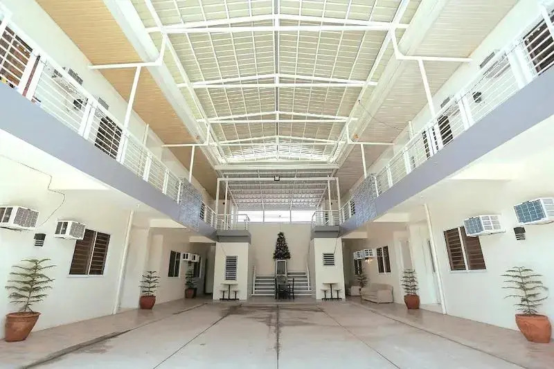 LJENJ Apartelle near Clark Airport