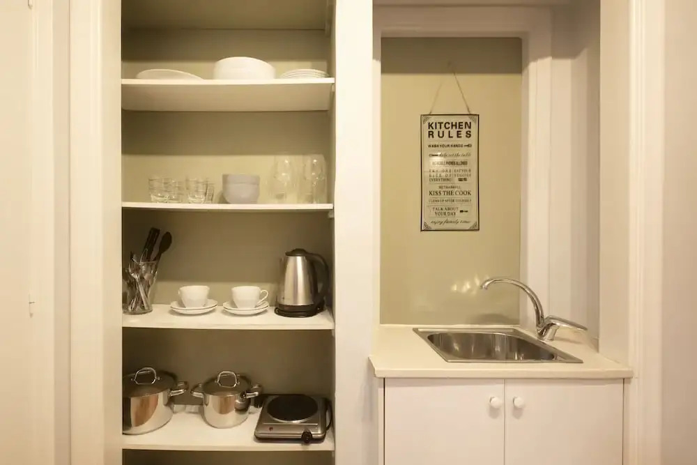 Syntagma Apartments by Livin Urbban