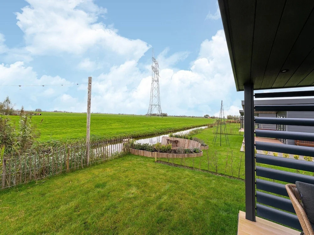 Holiday Home in 't Groene Hart on the Water