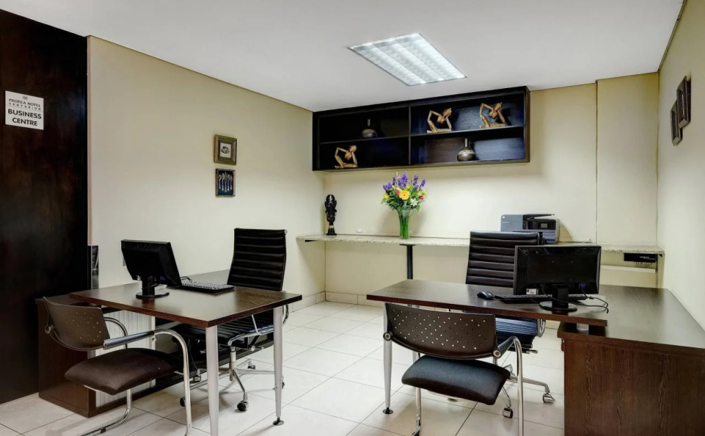 Отель ANEW Hotel Centurion Pretoria