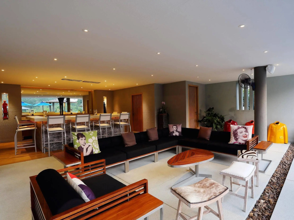 Villa Love 21