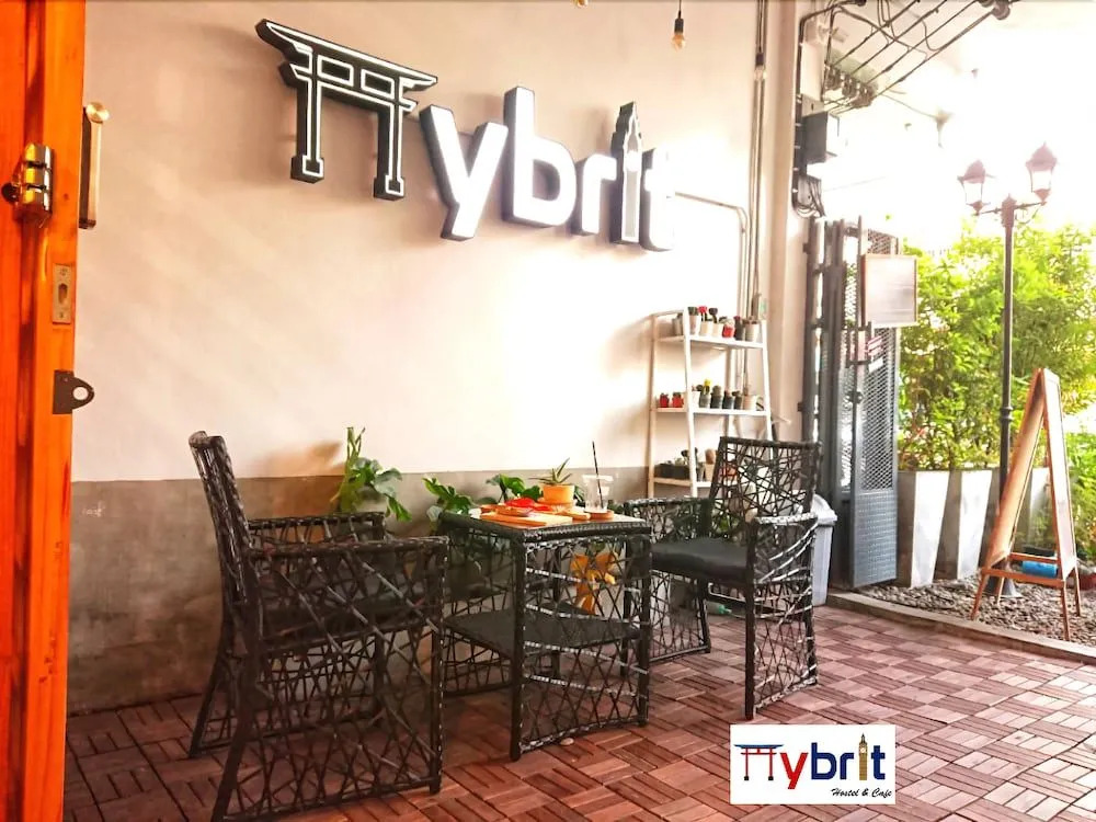 Hybrit Hostel & Cafe