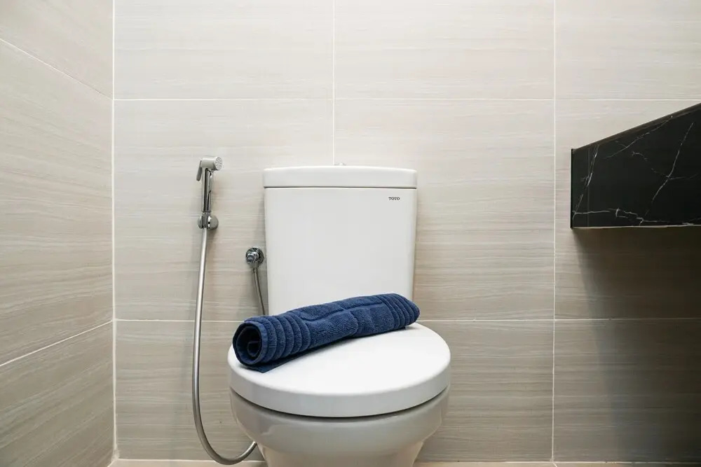 Enjoy Stay Studio Room at West Vista Apartment By Travelio