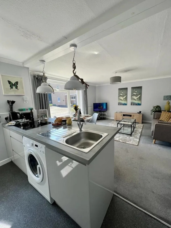 Sunny 2-Bedroom flat in Hoddesdon