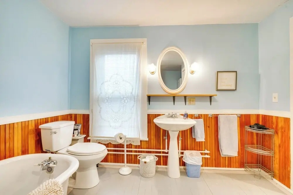 Centrally Located Retreat Near Chautauqua Lake