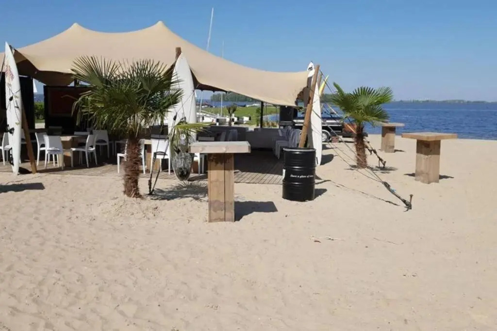 Cube Exclusiv - lakehouse with lakeview