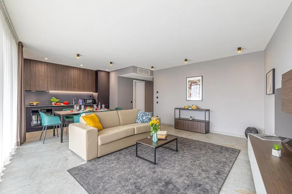 ICON H 602 Suite Executive