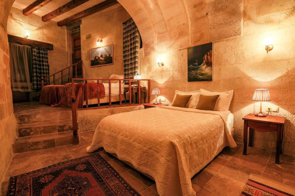 Sinasos Palace Cave Hotel