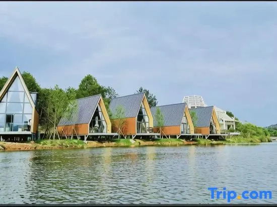 Longhu Mountain Heming Valley Qishe Homestay