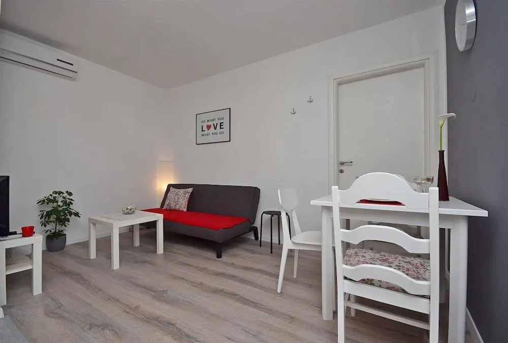 Apartment Ines