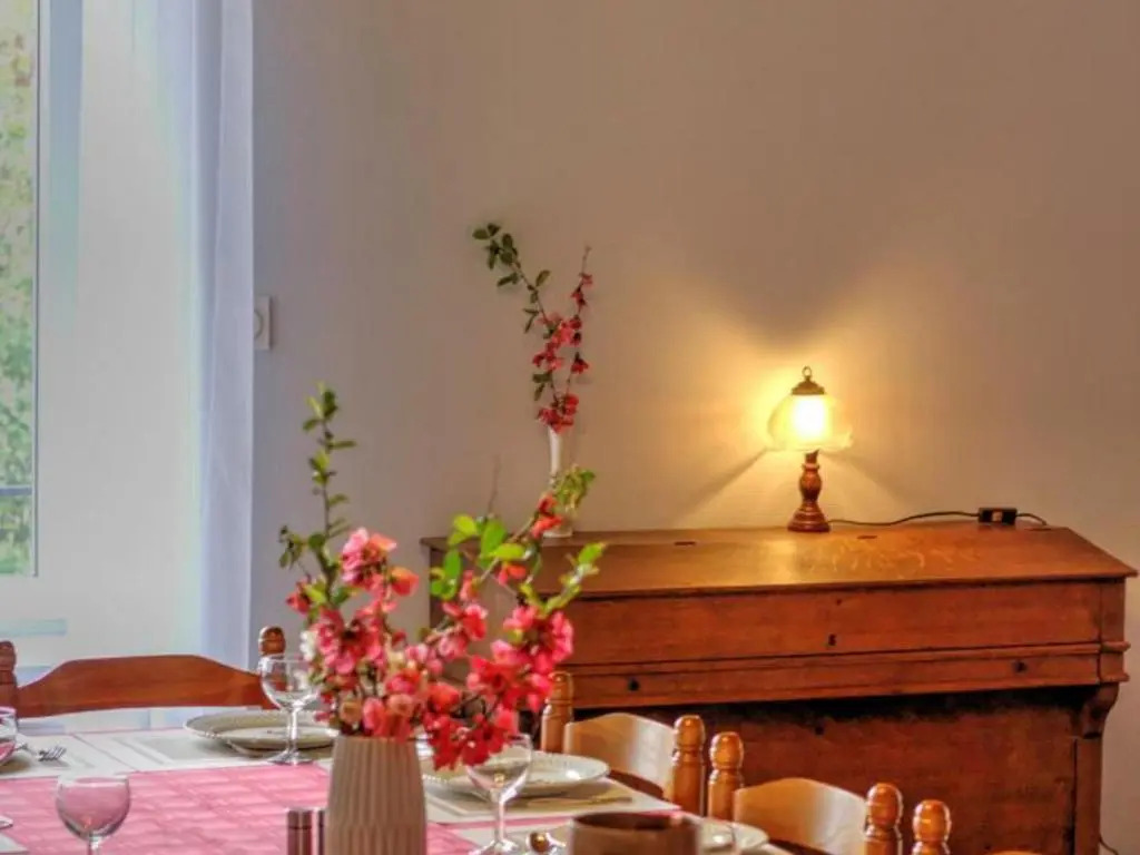 Maison familiale chaleureuse pour 12 pers. avec jardin dans le Forez - FR-1-496-18