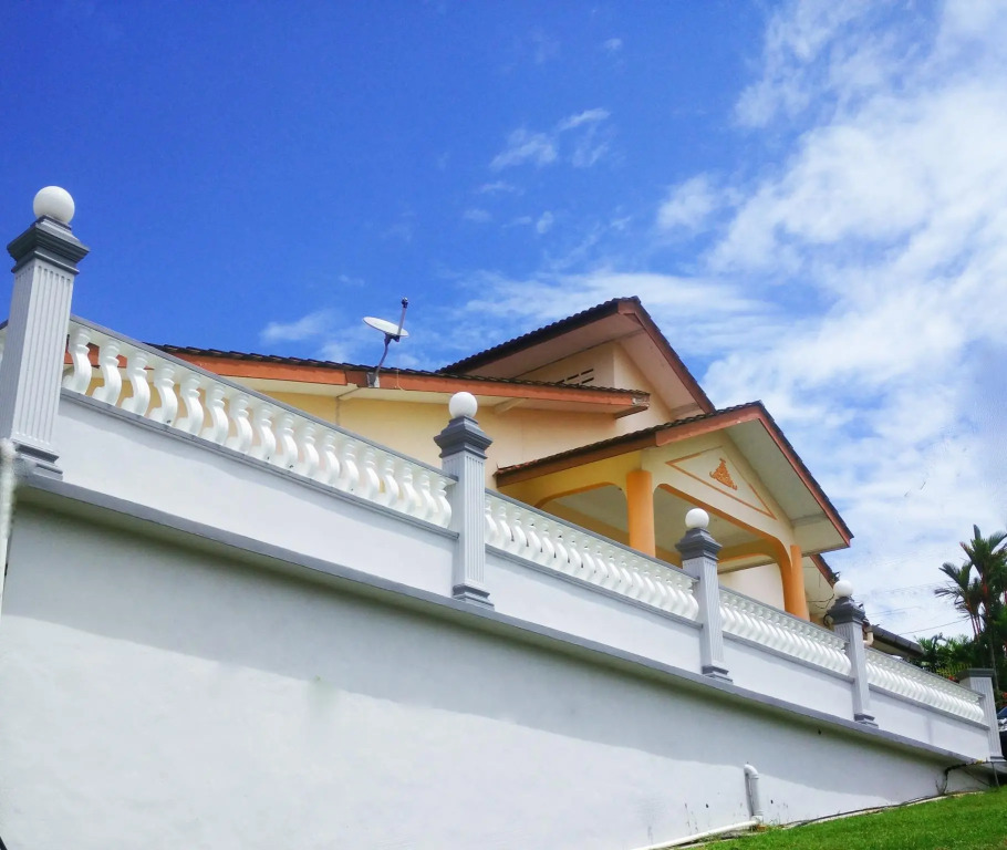 SingHome Holiday House