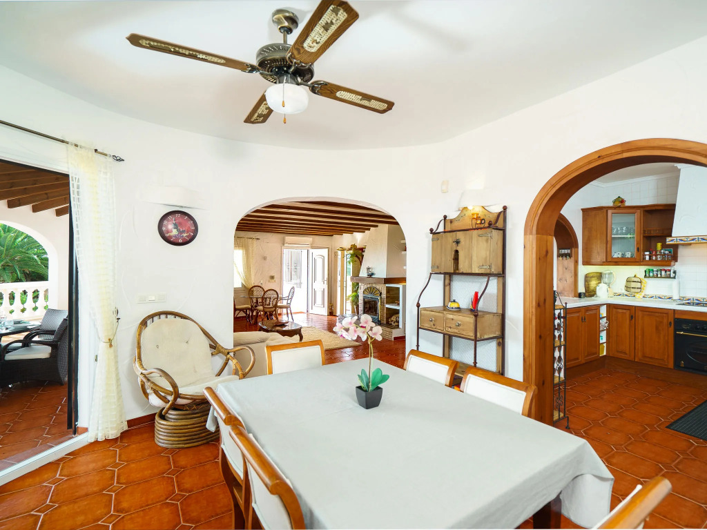 Villa Iris