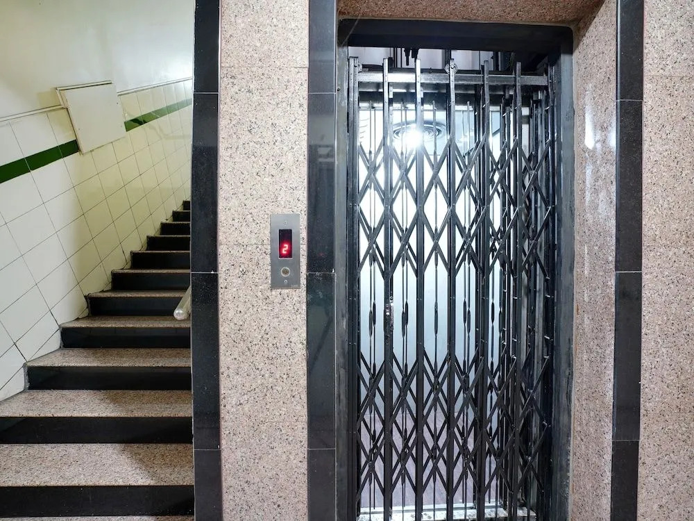 Hotel Gayathri