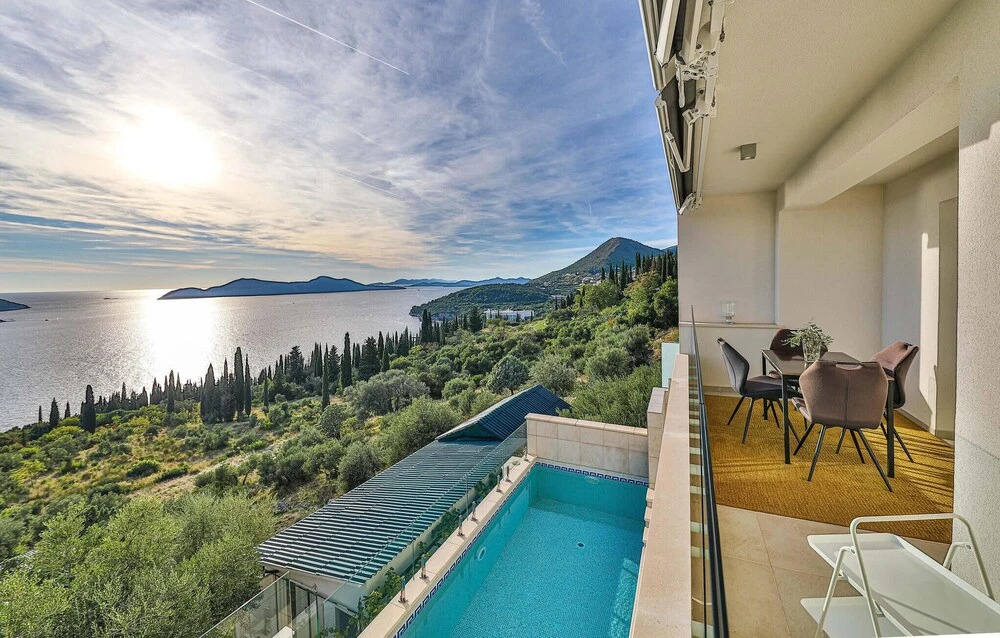Beautiful Home in Orasac With 2 Bedrooms, Wifi and Outdoor Swimming Pool