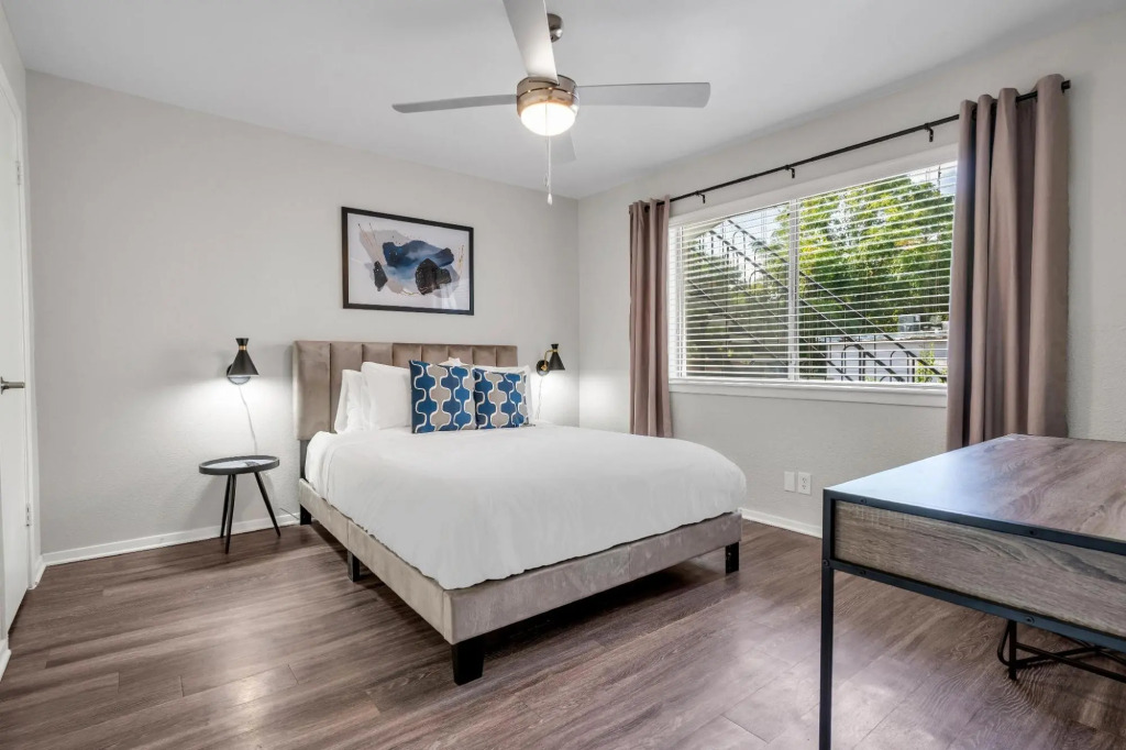 West University- 2BR- Parking- WiFi