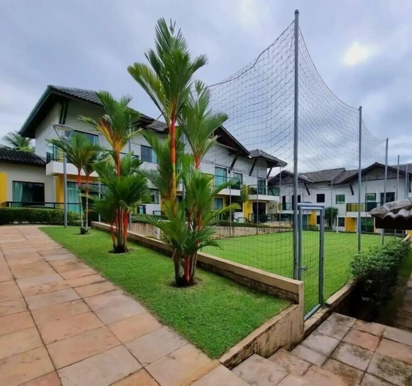 Casa em condomínio com Sauna e Piscina