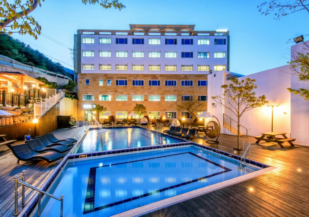 Doya Family Hotel