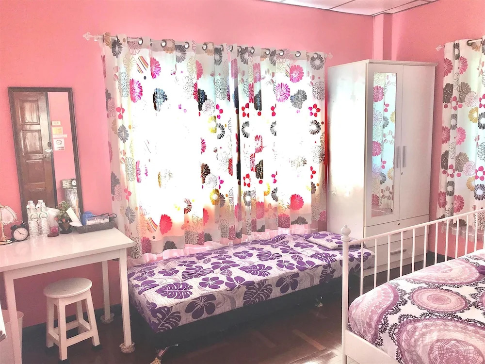 Mon Lodge & Yoga Donmuang