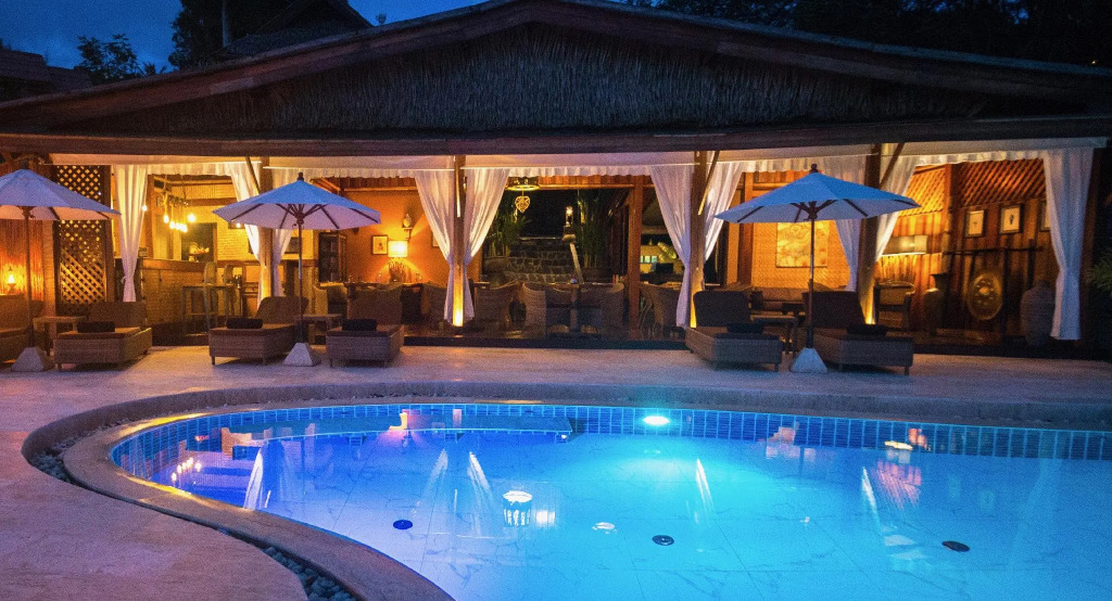 Beyond The Blue Horizon Boutique Bungalows