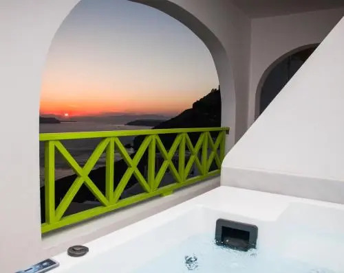 Cycladic Center Economy Rooms