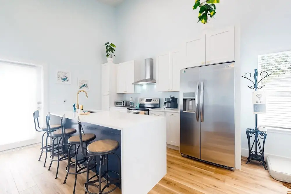 Inviting, Newly Built, Dog-friendly Home With Patio, Central AC & Great Location