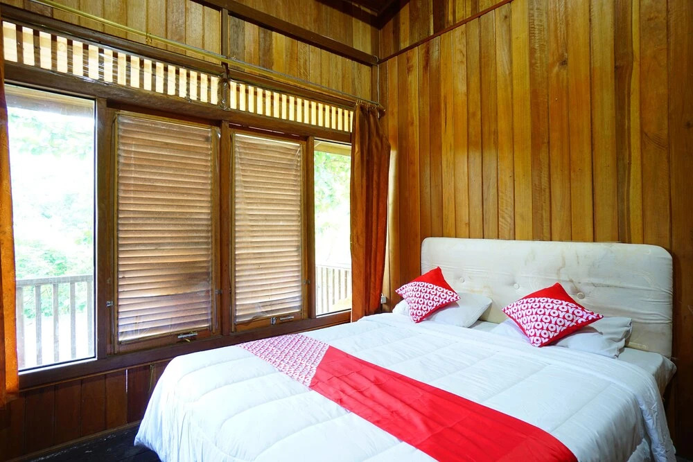 Golden Lake Resort by OYO Rooms