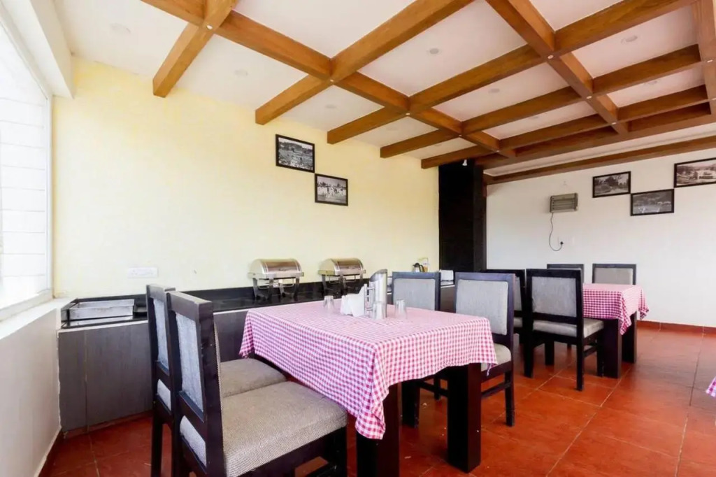 FabHotel Sholas Residency I - Nr Government Rose Garden