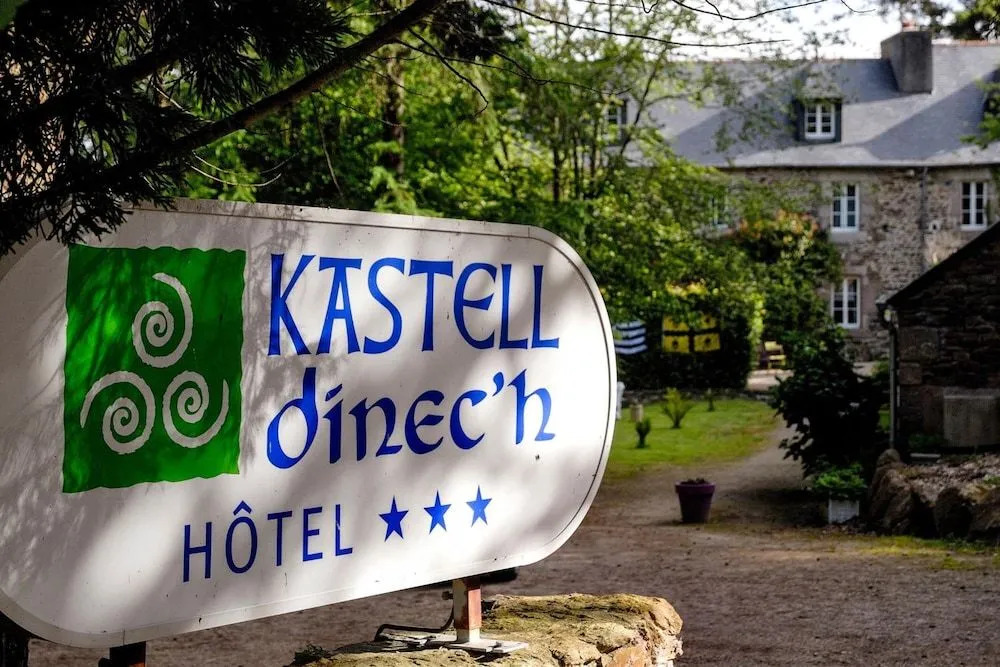 LOGIS Hôtel Kastell Dinech