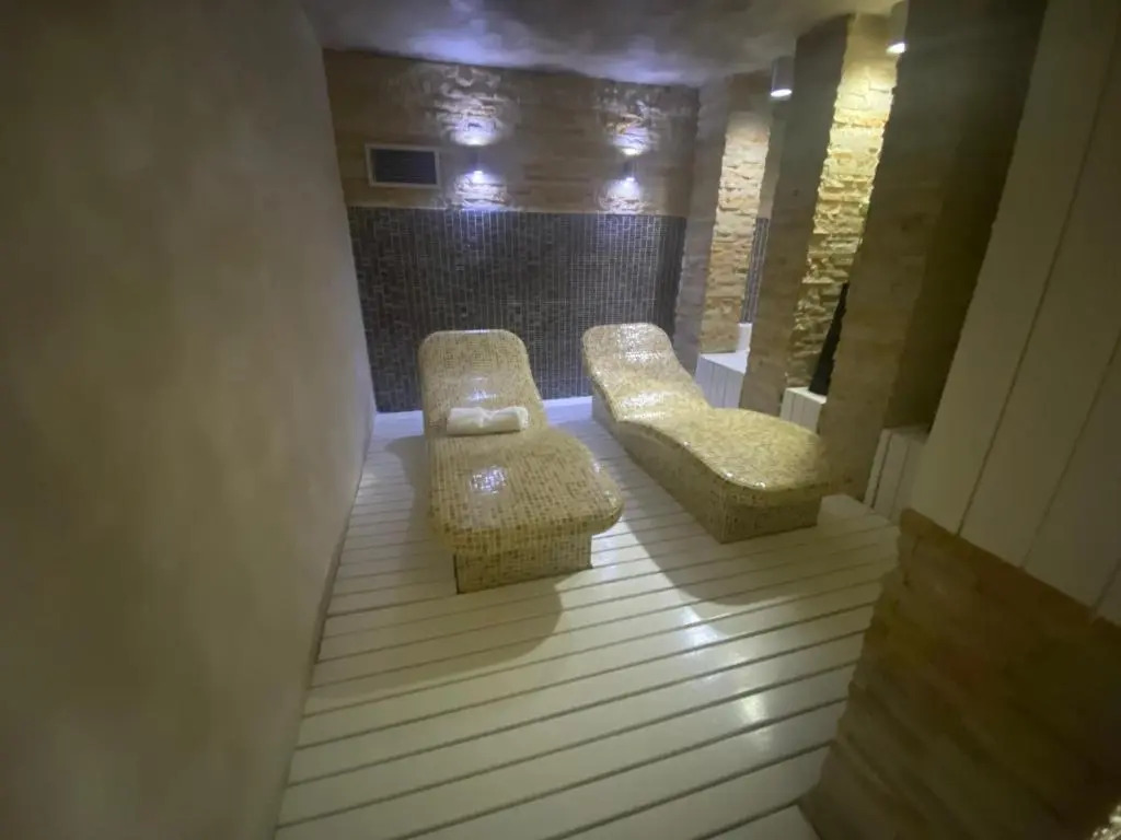 Kop Lux 1302